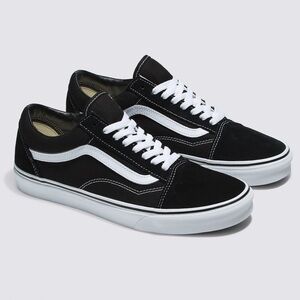 Very Lightly worn classic Black / White Vans.